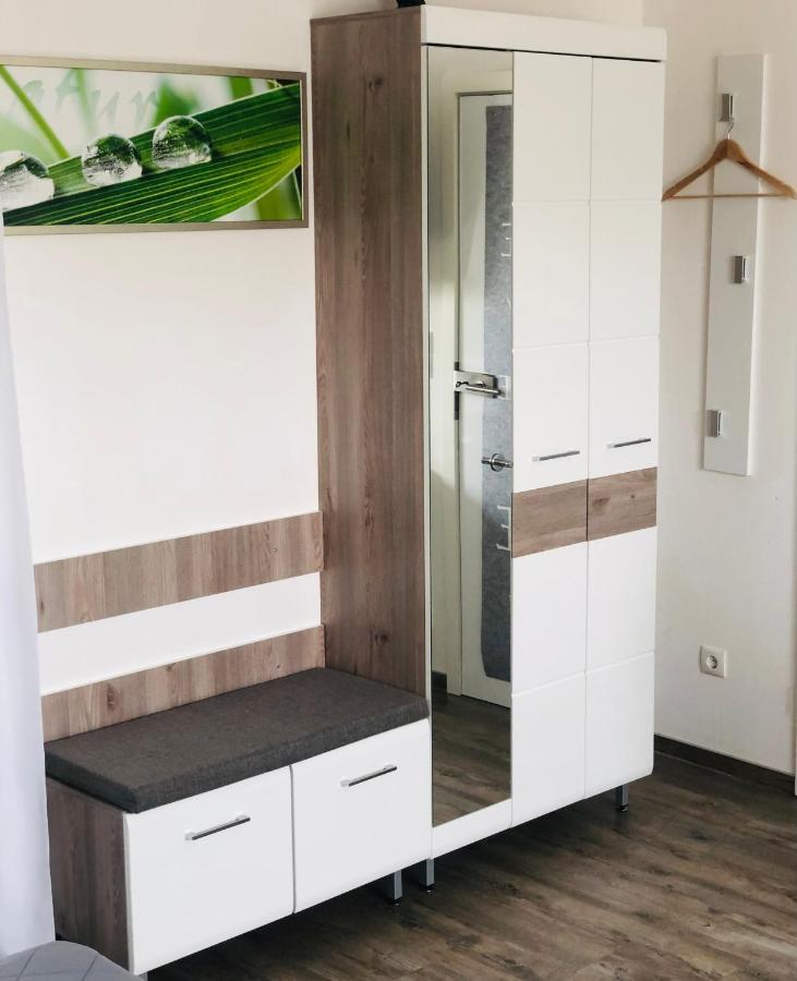 Apartment Oase- Kaiserslautern Ngoại thất bức ảnh